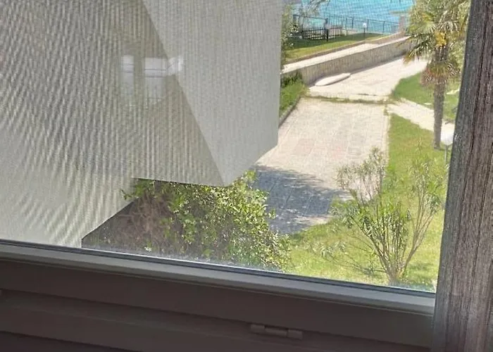 Flisvos Loft By The Sea Apartament Skála Foúrkas