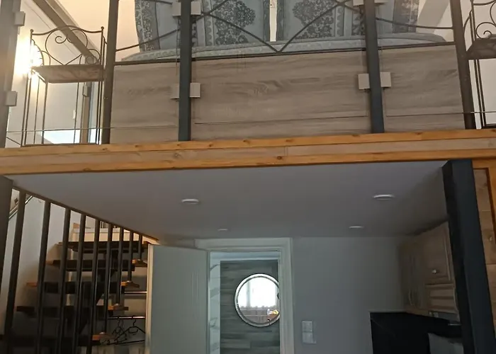 Apartament Flisvos Loft By The Sea *