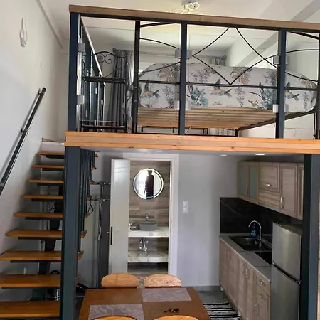 Apartman Flisvos Loft By The Sea Szkála Fúrkasz