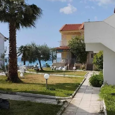 Apartment Flisvos Loft By The Sea Skala Fourkas
