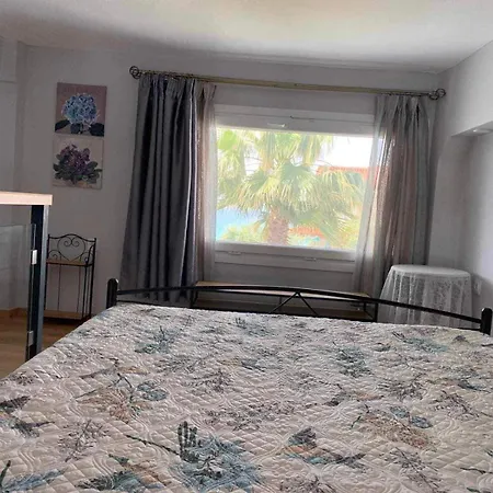 Apartment Flisvos Loft By The Sea Skala Fourkas