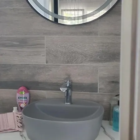 Flisvos Loft By The Sea *