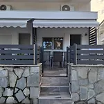 Flisvos Loft By The Sea