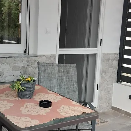 Flisvos Loft By The Sea