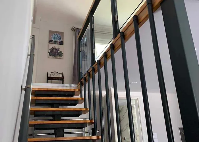 Flisvos Loft By The Sea *