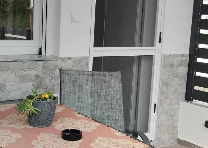 Flisvos Loft By The Sea