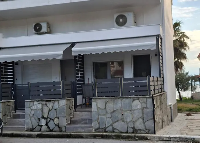 Flisvos Loft By The Sea Apartamento Skála Foúrkas